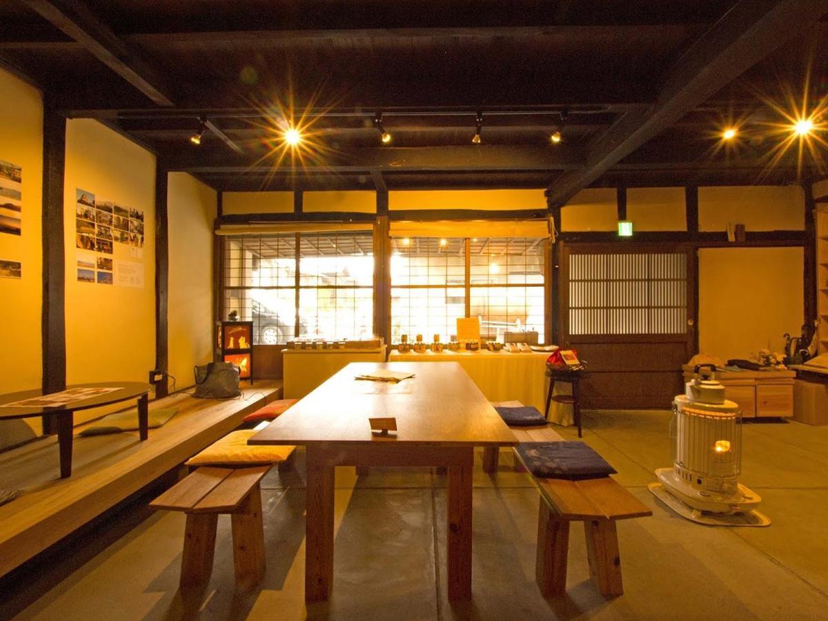 Hostel & Tatami Bar Uchikobare -内子晴れ- Exterior foto