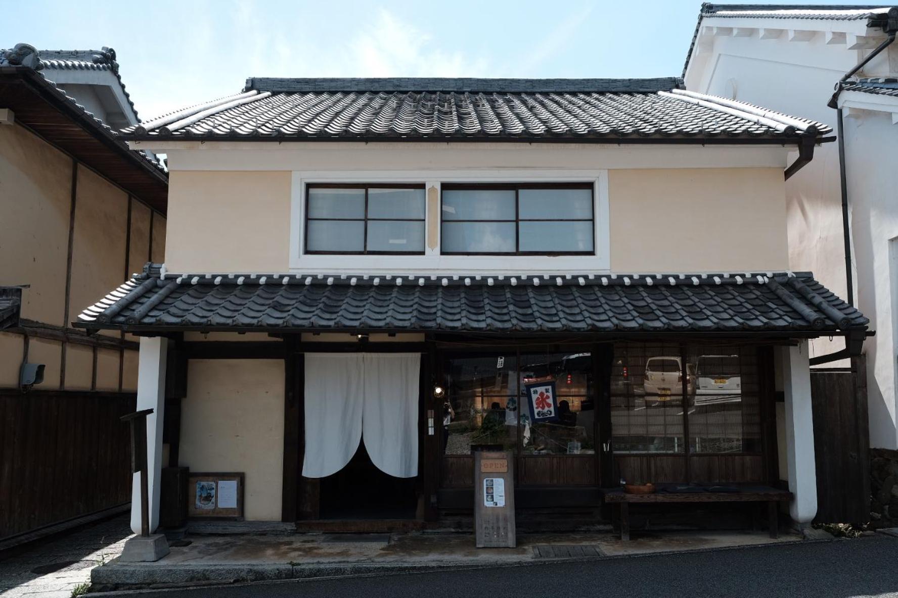 Hostel & Tatami Bar Uchikobare -内子晴れ- Exterior foto